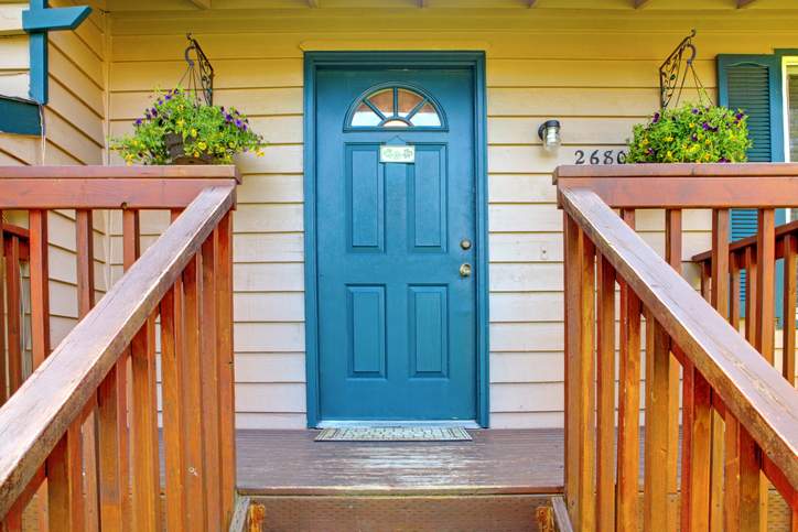 5 Cheap & Easy Ways to Boost Curb Appeal