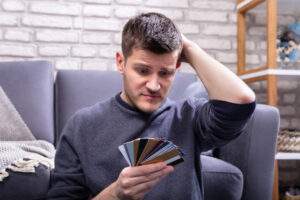 5 Signs You May be in Trouble with Credit Card Debt