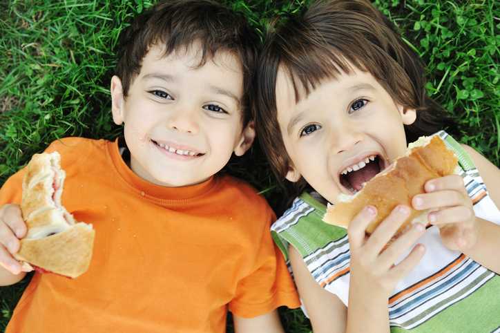 How to Find Free Summer Lunch Programs for Kids