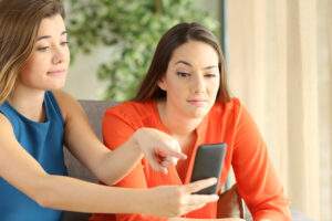 Watch for These Financial Red Flags with Roommates